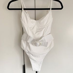 WeWoreWhat Danielle One-Piece White 🤍 Size Small